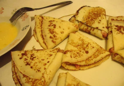 Блинные треугольники с мясным фаршем