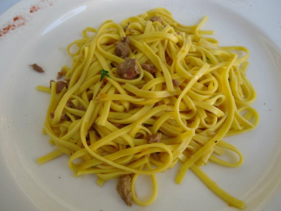 Феттуччини с гусиной грудкой и тмином