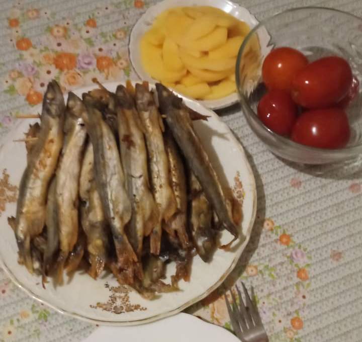 как пожарить мойву на сковороде как пожарить мойву на сковороде