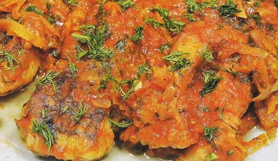 Карп с овощами