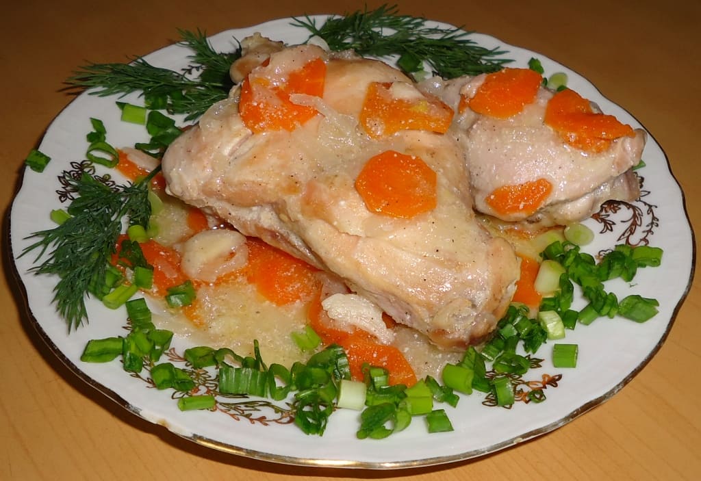 Кролик в сметане