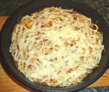 Макароны с рыбными консервами