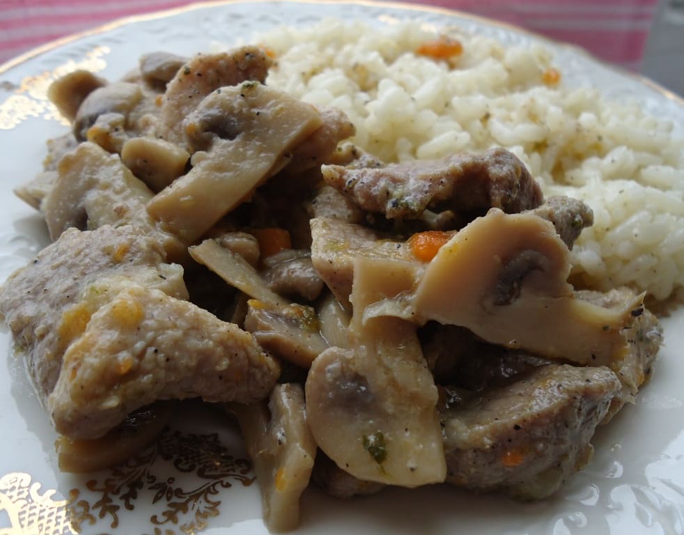 Мясо с грибами