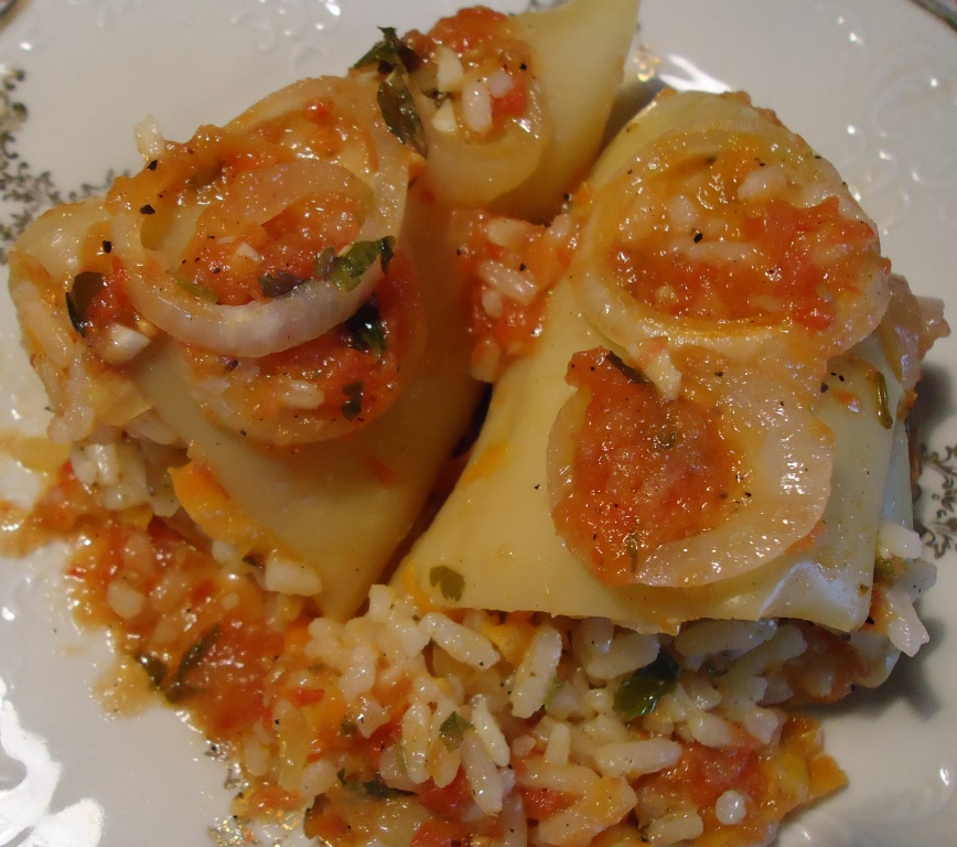 Перец фаршированный рисом