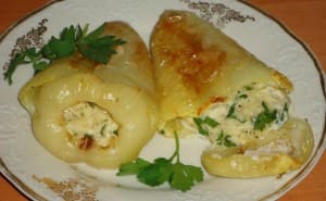 Перец фаршированный брынзой