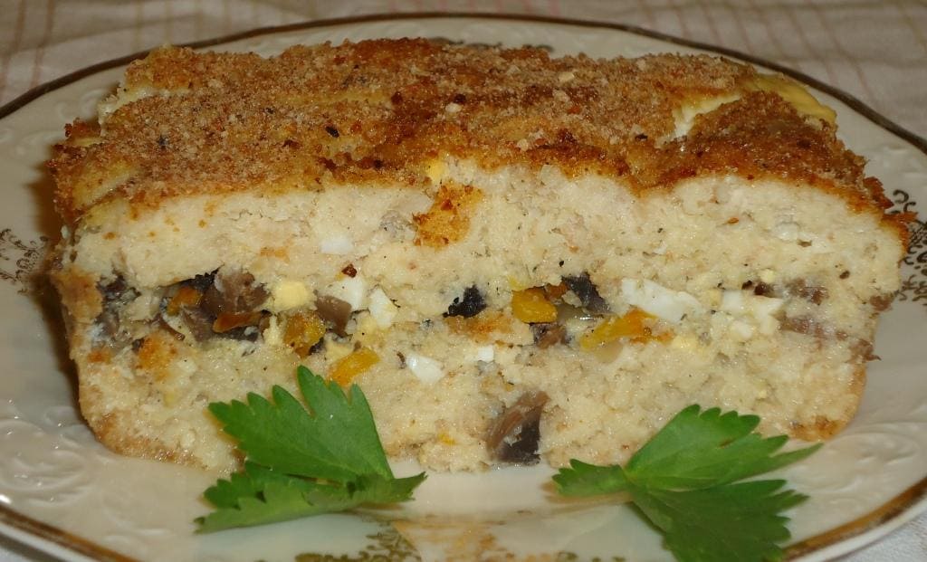 Рыбный пирог с грибами
