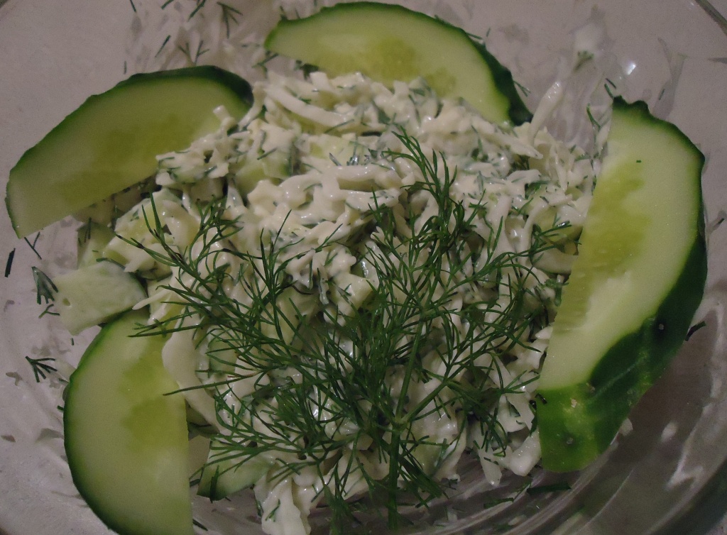 Салат из капусты с огурцами Салат из капусты с огурцами