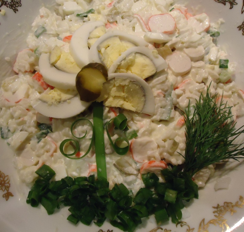 Салат с крабовыми палочками