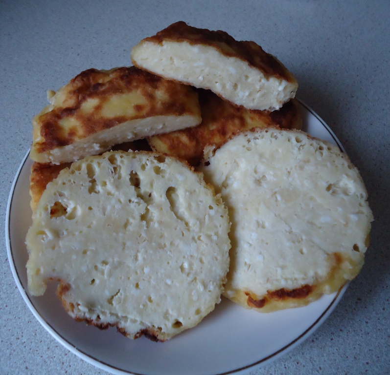 Сырники с кунжутом Сырники с кунжутом