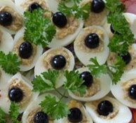 Яйца фаршированные печенью трески